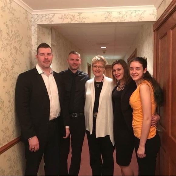 Meet your Posher, Ronda - Picture 2 of 2